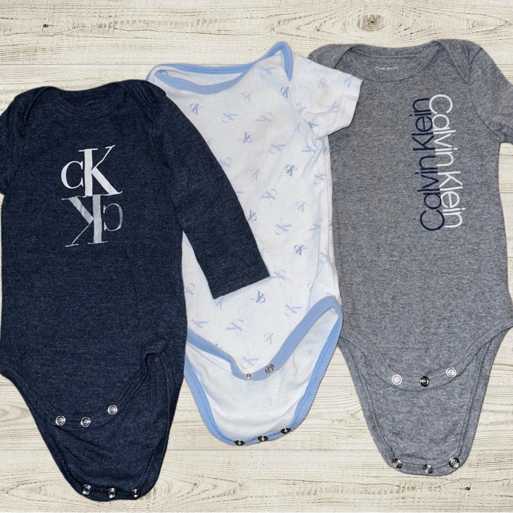 Calvin Klein Baby One Piece Set - Navy, White, Gray